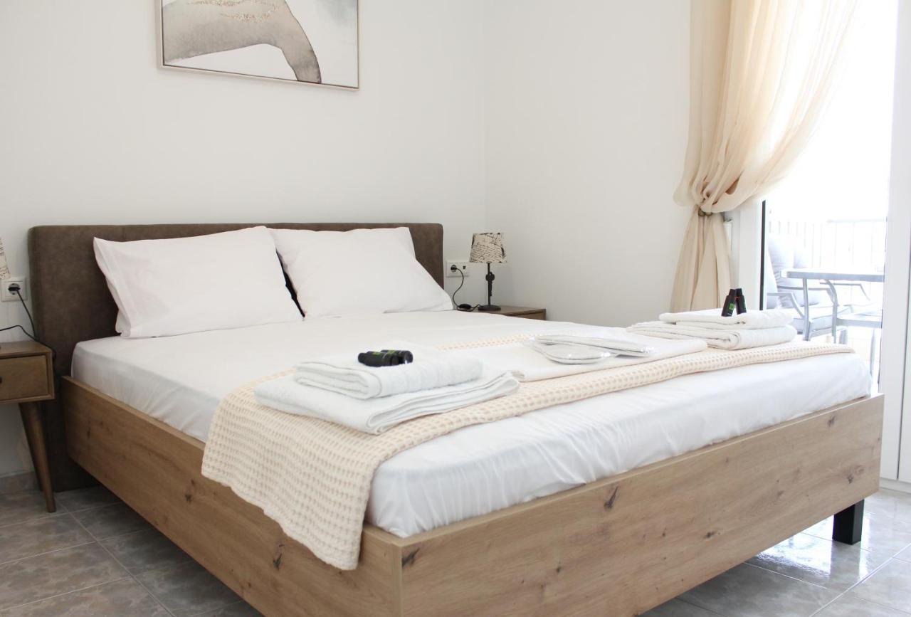 Side Beach Apartment Kavala Exteriör bild